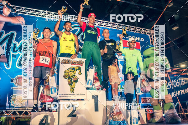 Buy your photos of the eventNight Run 5K 10K Praia Grande on Fotop