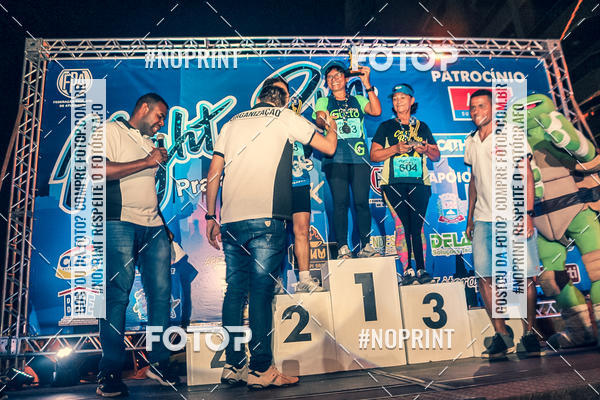 Buy your photos of the eventNight Run 5K 10K Praia Grande on Fotop