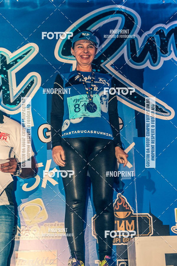 Buy your photos of the eventNight Run 5K 10K Praia Grande on Fotop