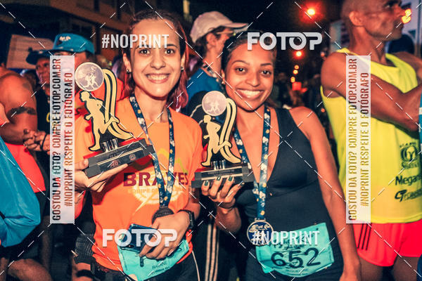 Buy your photos of the eventNight Run 5K 10K Praia Grande on Fotop