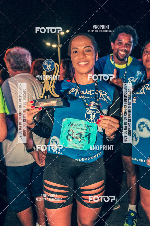 Buy your photos of the eventNight Run 5K 10K Praia Grande on Fotop