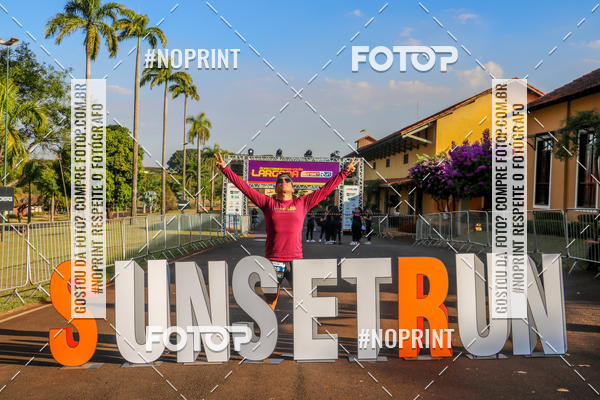 Buy your photos of the eventSunset Run 2019 on Fotop