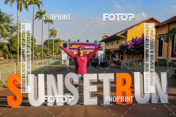 Buy your photos of the eventSunset Run 2019 on Fotop