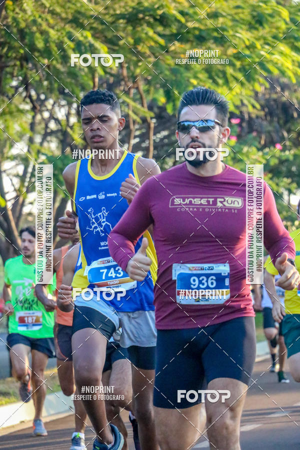 Buy your photos of the eventSunset Run 2019 on Fotop