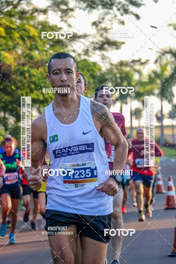 Buy your photos of the eventSunset Run 2019 on Fotop