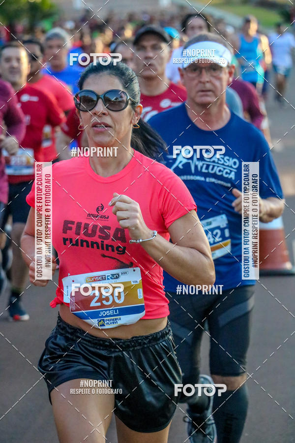 Buy your photos of the eventSunset Run 2019 on Fotop