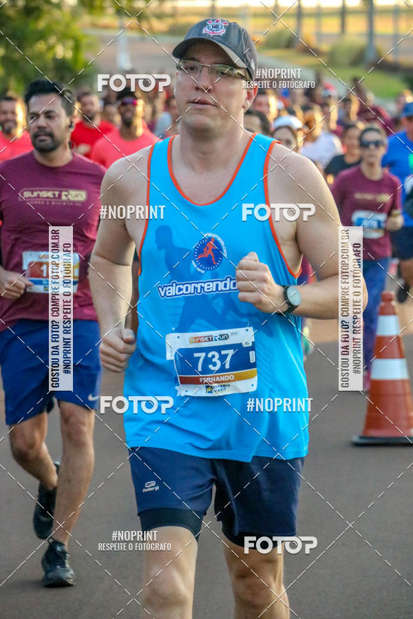 Buy your photos of the eventSunset Run 2019 on Fotop