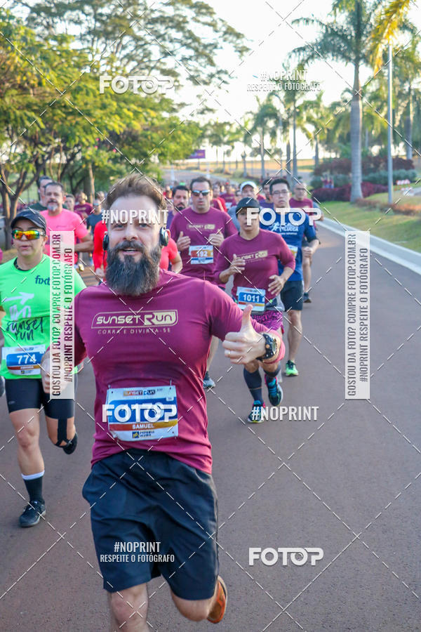Buy your photos of the eventSunset Run 2019 on Fotop