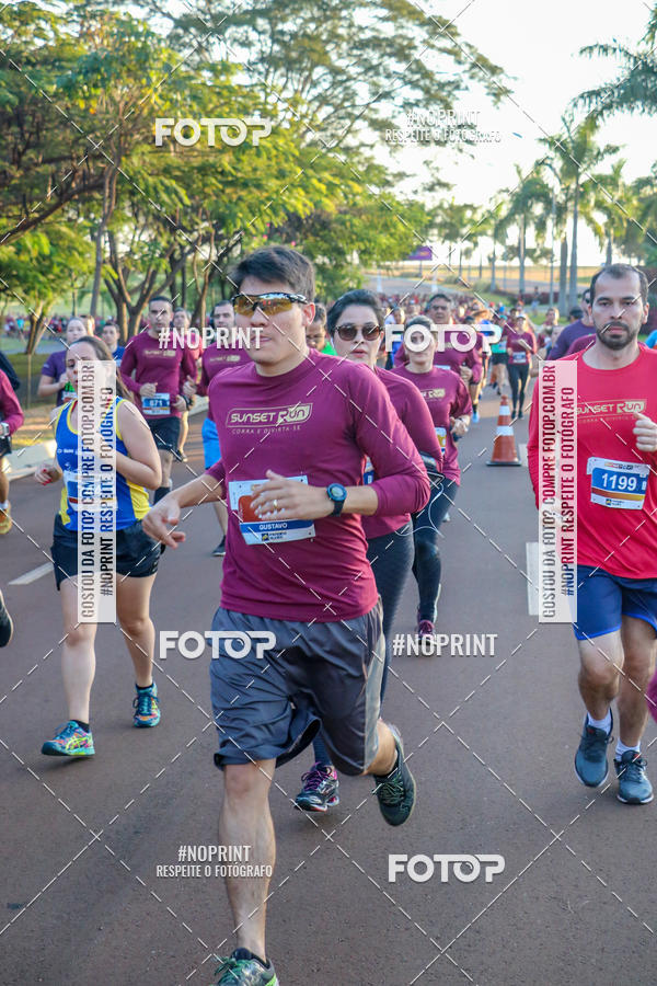 Buy your photos of the eventSunset Run 2019 on Fotop