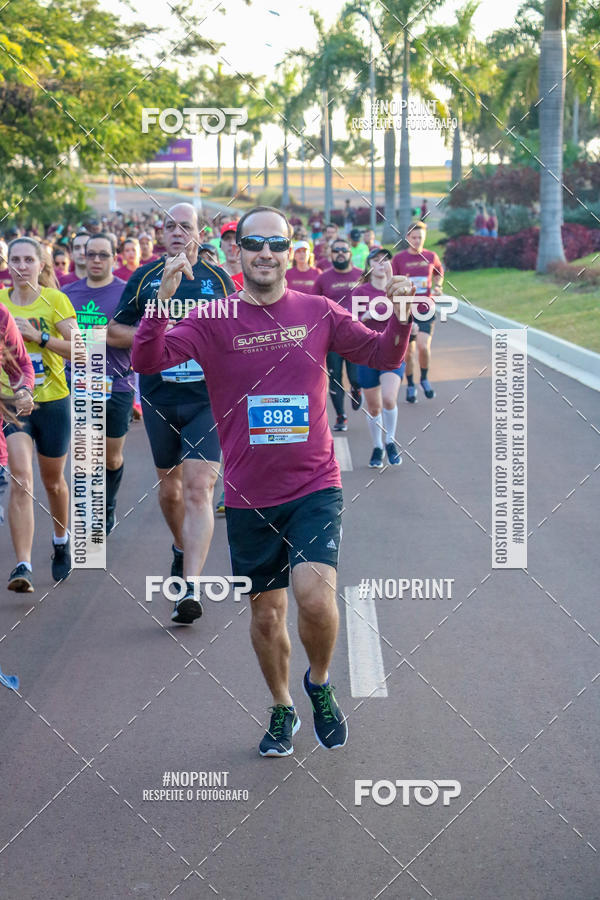 Buy your photos of the eventSunset Run 2019 on Fotop