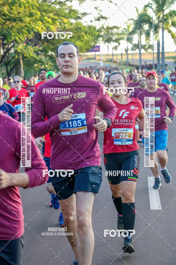 Buy your photos of the eventSunset Run 2019 on Fotop