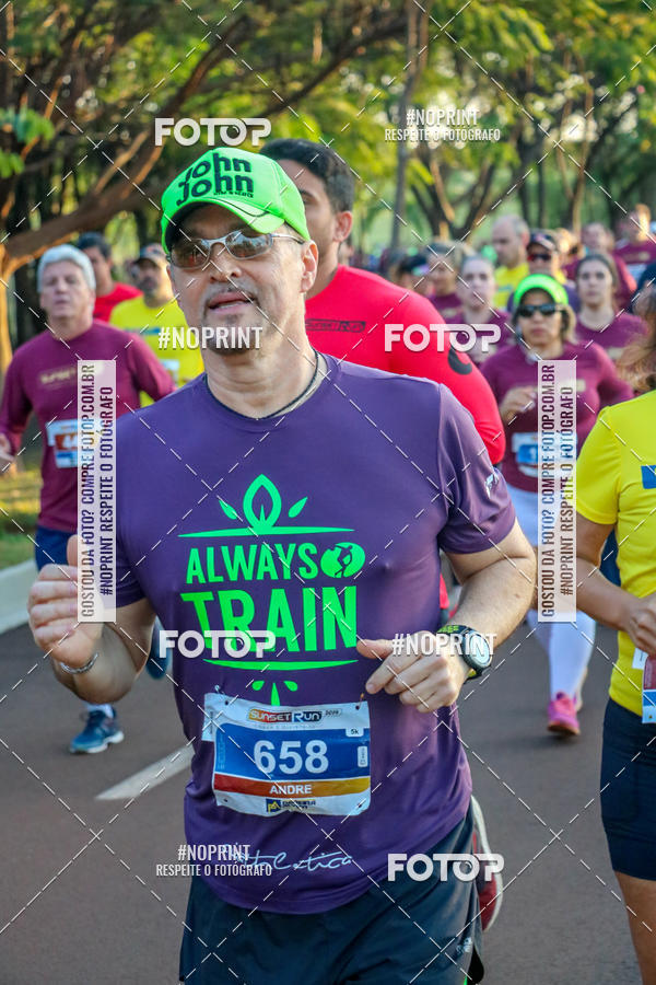 Buy your photos of the eventSunset Run 2019 on Fotop