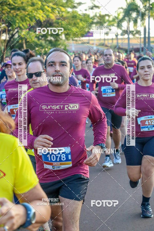 Buy your photos of the eventSunset Run 2019 on Fotop