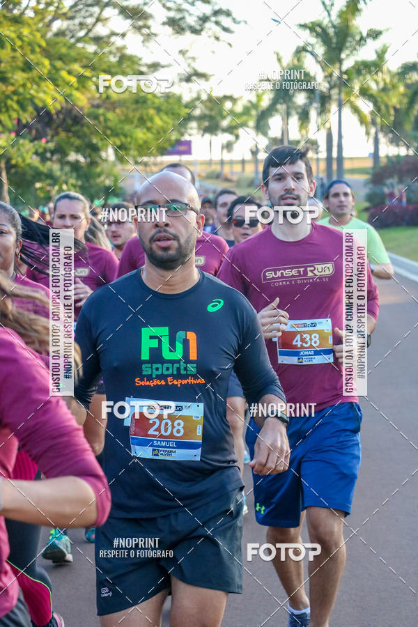 Buy your photos of the eventSunset Run 2019 on Fotop