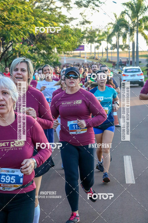 Buy your photos of the eventSunset Run 2019 on Fotop