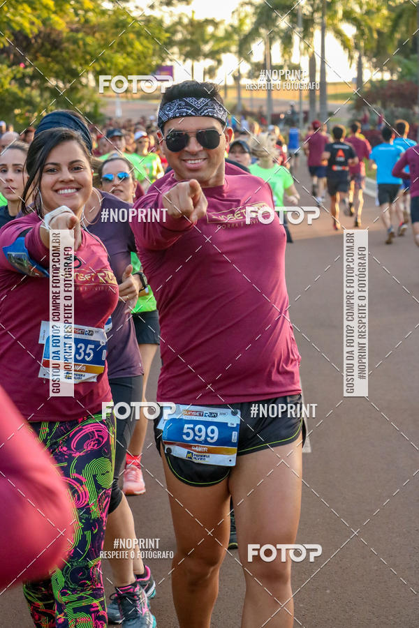 Buy your photos of the eventSunset Run 2019 on Fotop