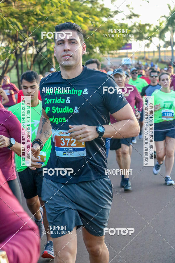 Buy your photos of the eventSunset Run 2019 on Fotop
