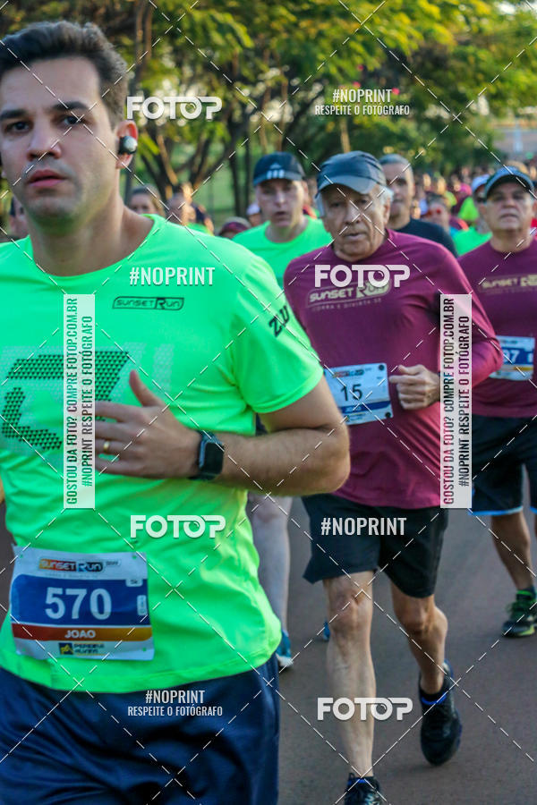 Buy your photos of the eventSunset Run 2019 on Fotop