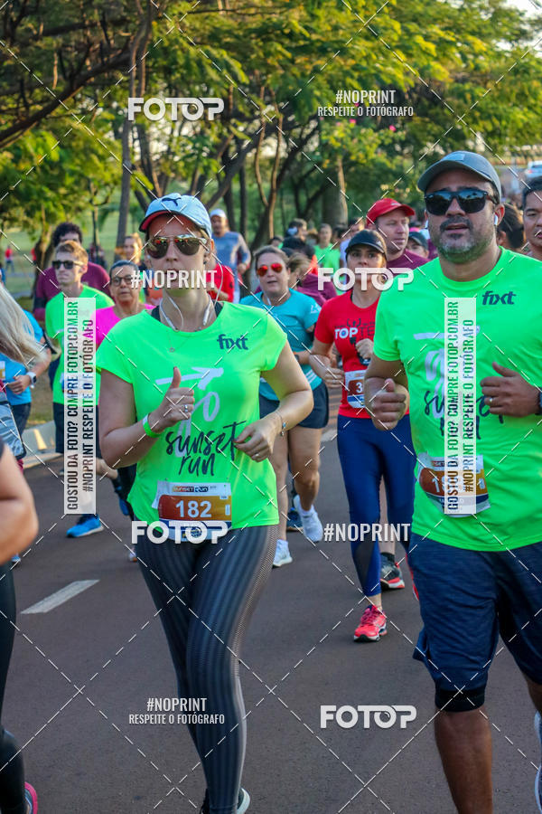 Buy your photos of the eventSunset Run 2019 on Fotop