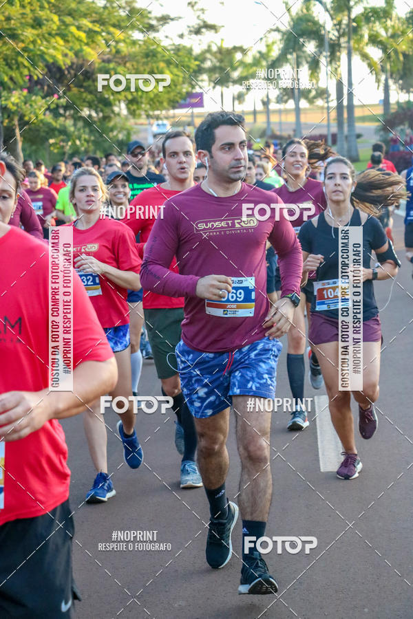 Buy your photos of the eventSunset Run 2019 on Fotop