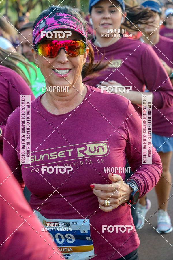Buy your photos of the eventSunset Run 2019 on Fotop