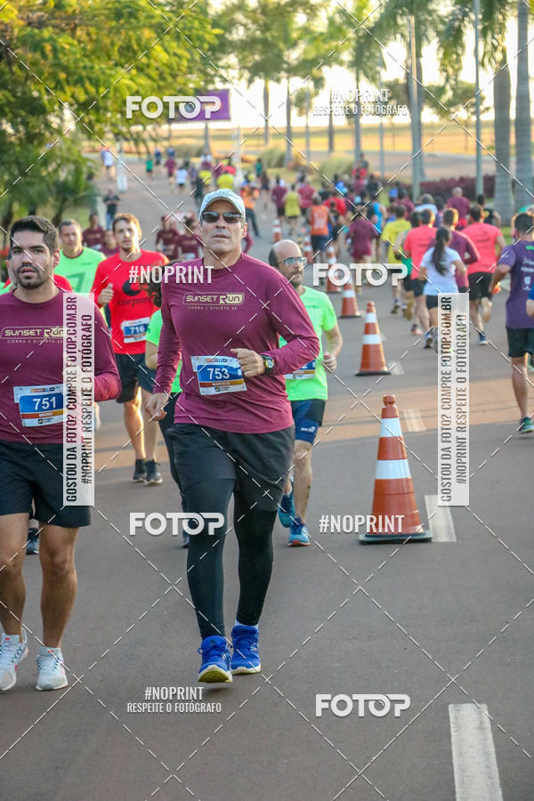 Buy your photos of the eventSunset Run 2019 on Fotop