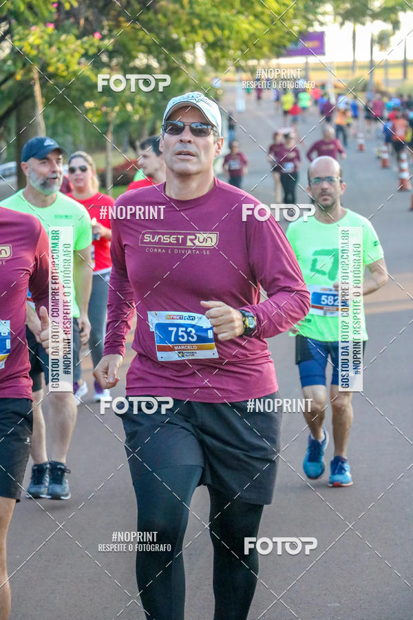 Buy your photos of the eventSunset Run 2019 on Fotop