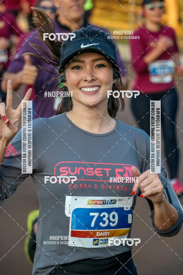 Buy your photos of the eventSunset Run 2019 on Fotop