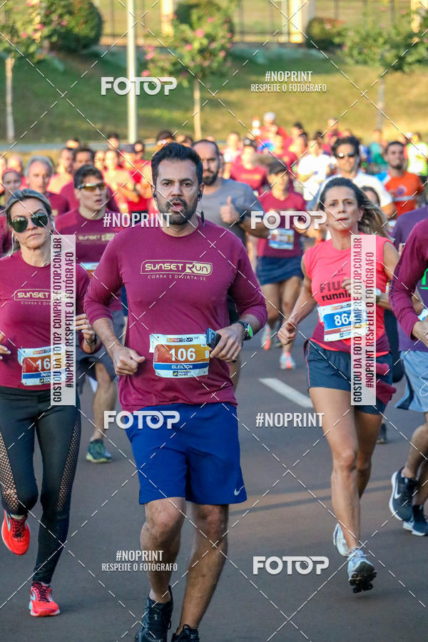 Buy your photos of the eventSunset Run 2019 on Fotop