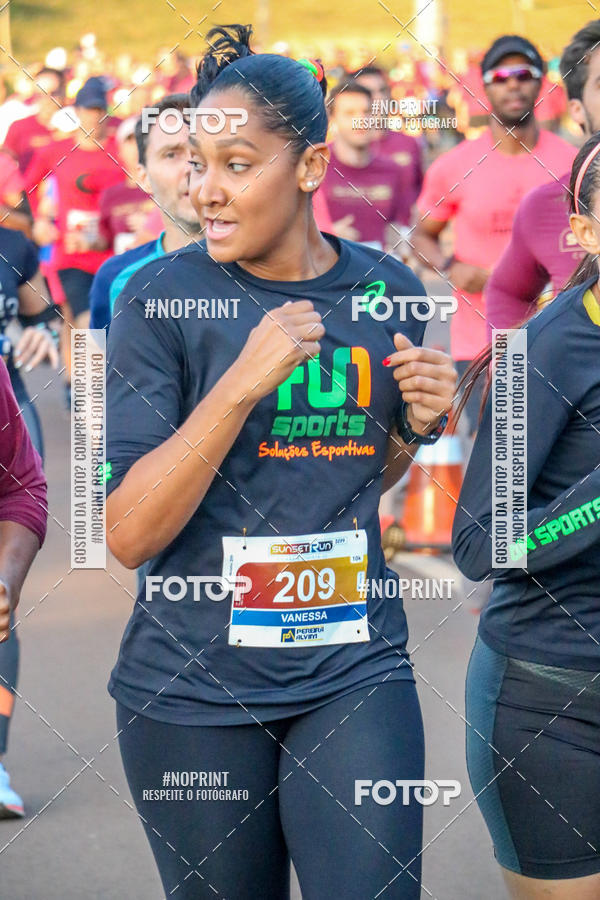 Buy your photos of the eventSunset Run 2019 on Fotop