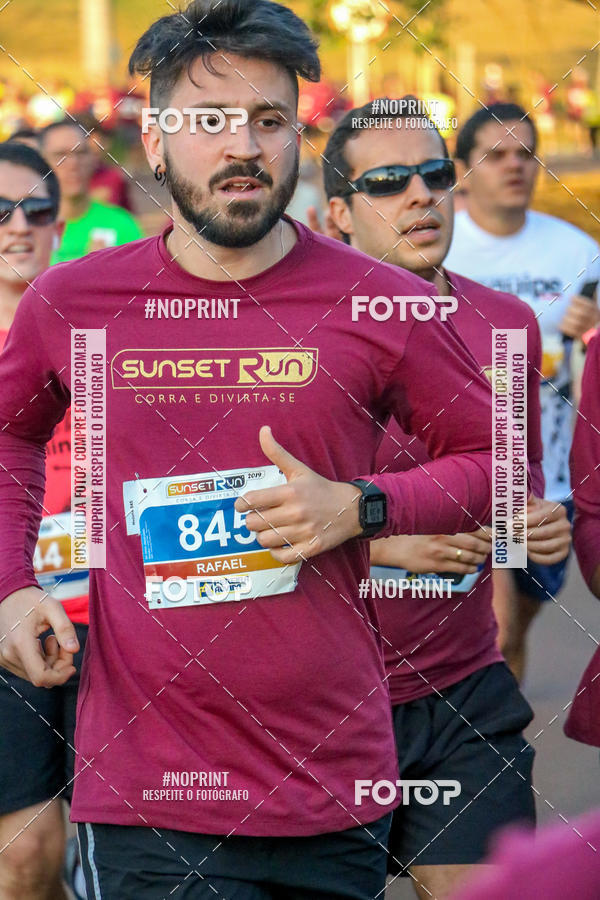 Buy your photos of the eventSunset Run 2019 on Fotop