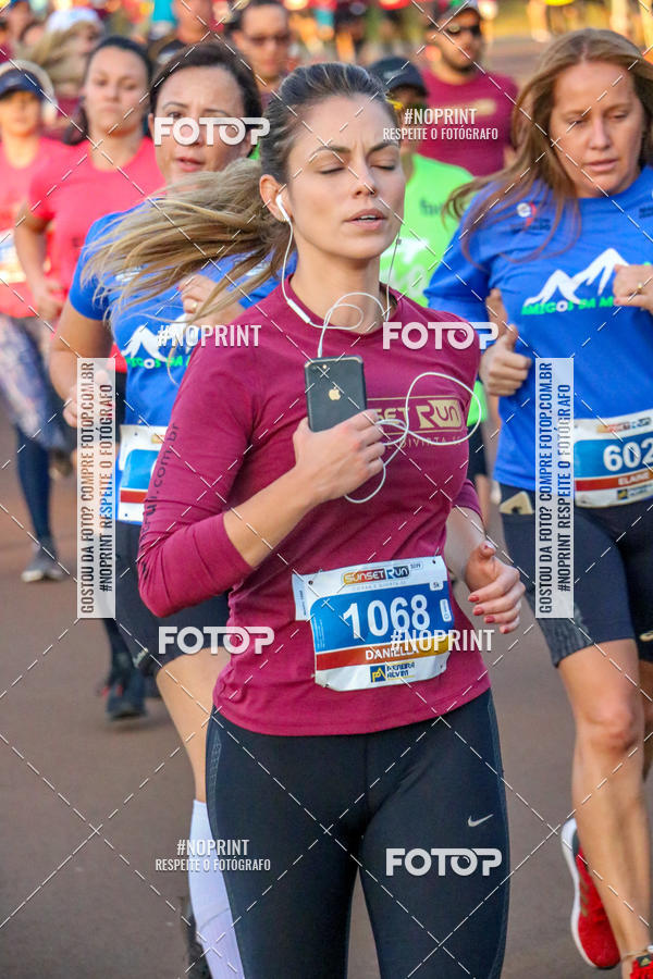 Buy your photos of the eventSunset Run 2019 on Fotop
