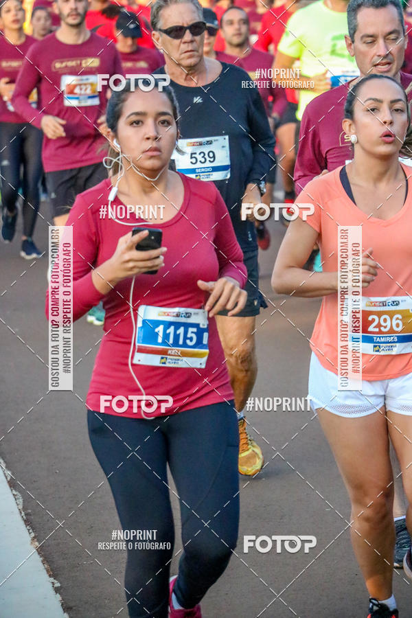Buy your photos of the eventSunset Run 2019 on Fotop