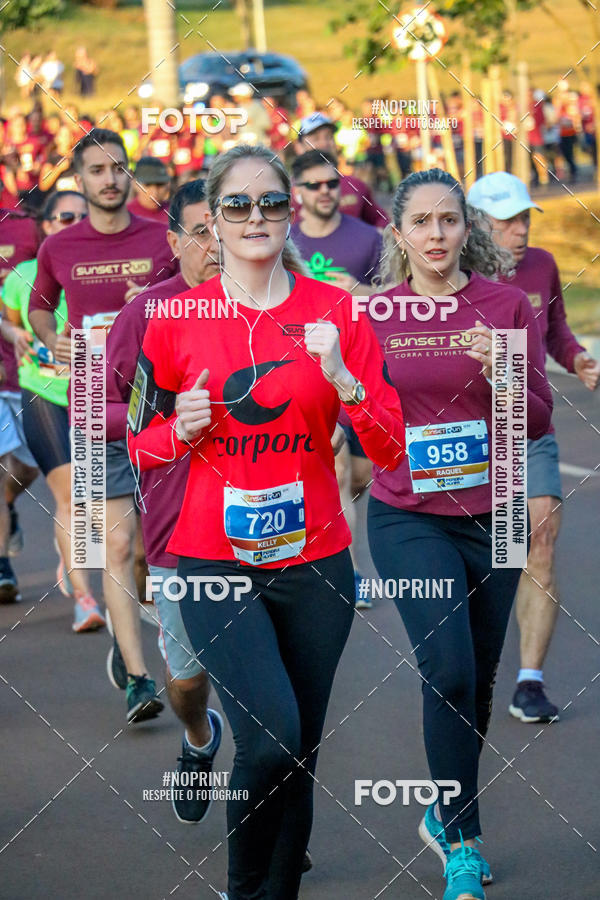 Buy your photos of the eventSunset Run 2019 on Fotop