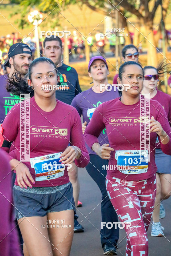 Buy your photos of the eventSunset Run 2019 on Fotop