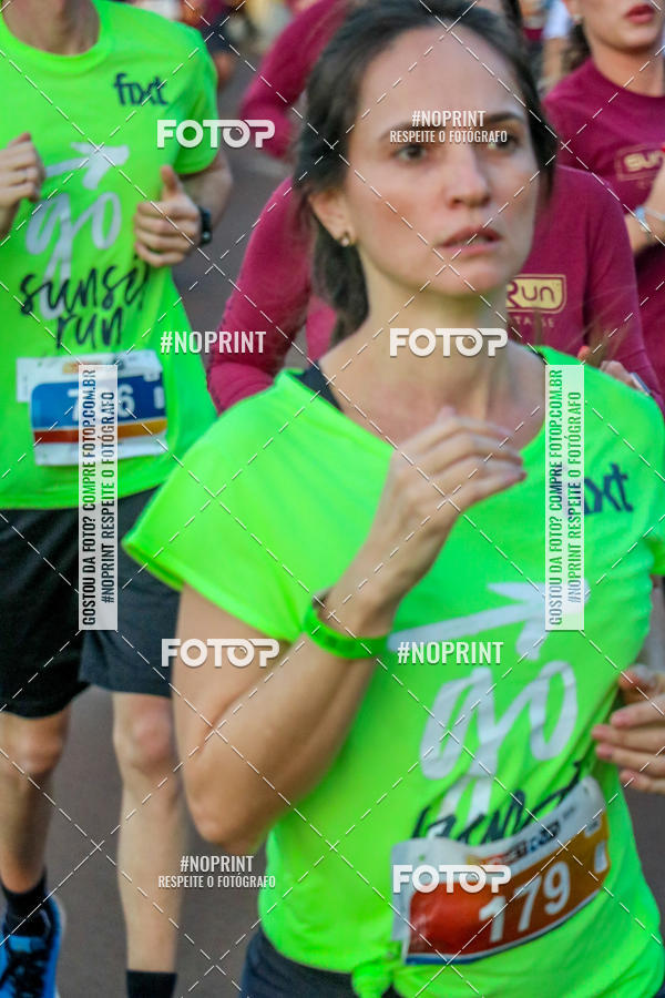 Buy your photos of the eventSunset Run 2019 on Fotop