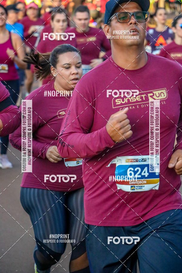 Buy your photos of the eventSunset Run 2019 on Fotop