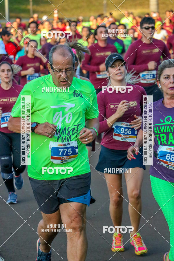 Buy your photos of the eventSunset Run 2019 on Fotop