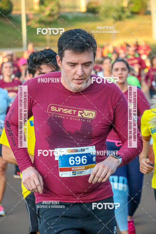 Buy your photos of the eventSunset Run 2019 on Fotop