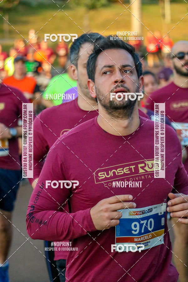 Buy your photos of the eventSunset Run 2019 on Fotop