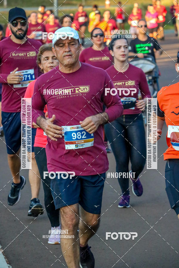 Buy your photos of the eventSunset Run 2019 on Fotop