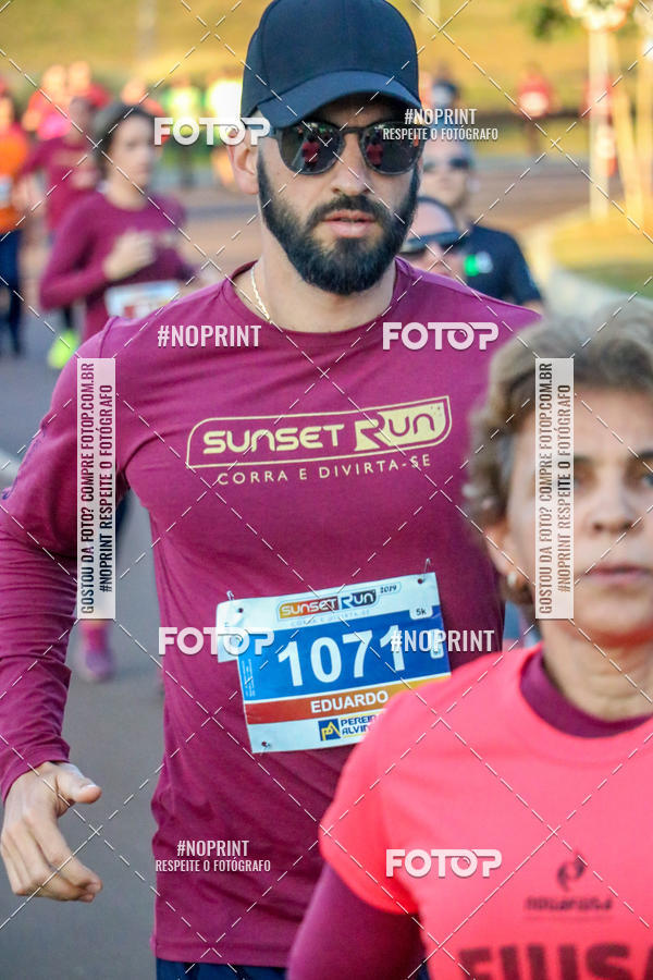 Buy your photos of the eventSunset Run 2019 on Fotop