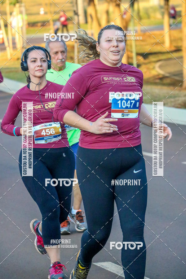 Buy your photos of the eventSunset Run 2019 on Fotop
