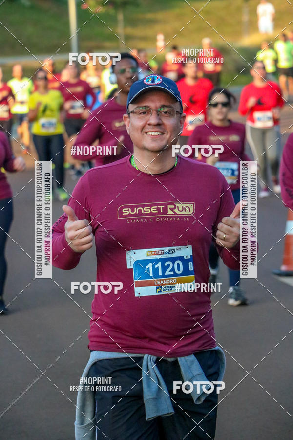 Buy your photos of the eventSunset Run 2019 on Fotop