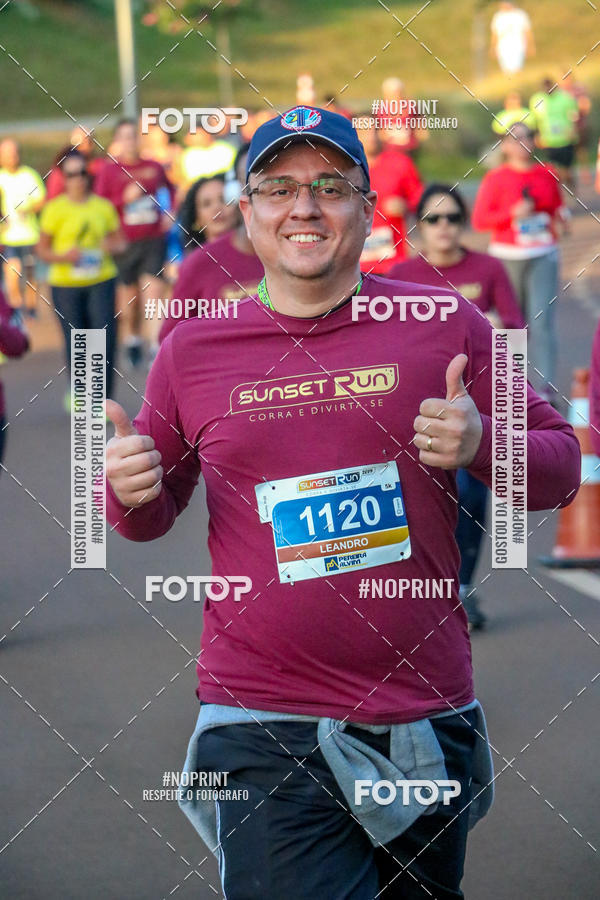 Buy your photos of the eventSunset Run 2019 on Fotop