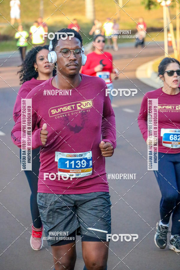 Buy your photos of the eventSunset Run 2019 on Fotop