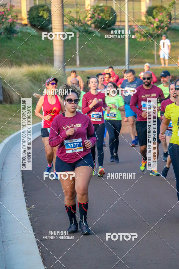 Buy your photos of the eventSunset Run 2019 on Fotop
