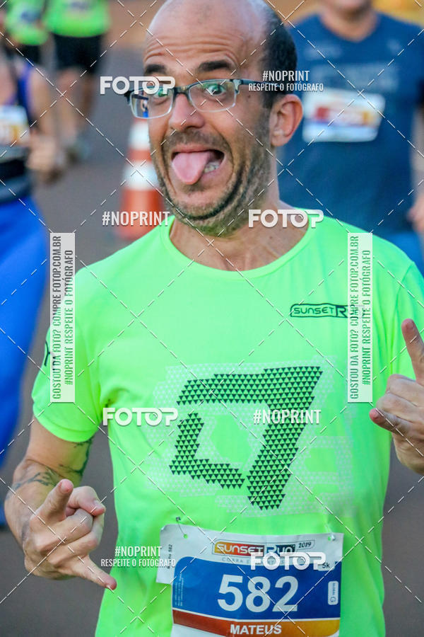 Buy your photos of the eventSunset Run 2019 on Fotop