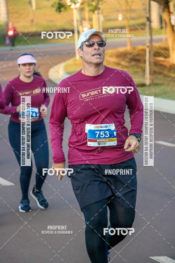Buy your photos of the eventSunset Run 2019 on Fotop