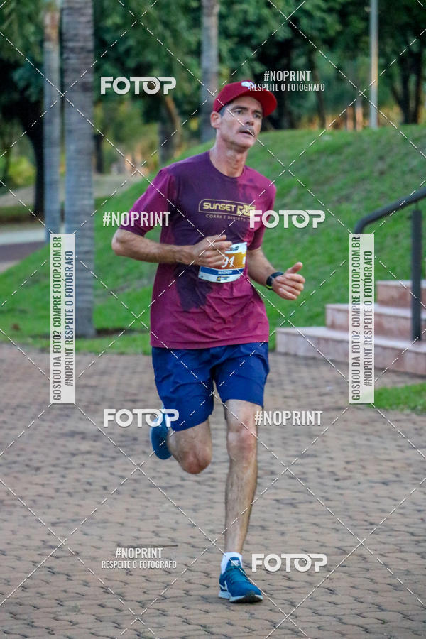 Buy your photos of the eventSunset Run 2019 on Fotop